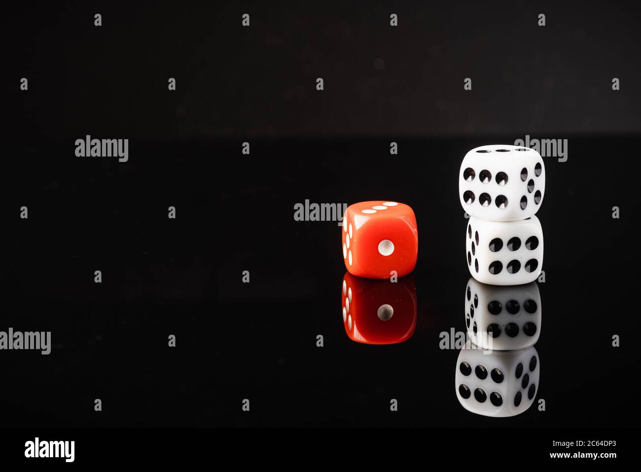 Morse rosse e bianche, colpo concettuale rischio vs. Premio. Foto Stock