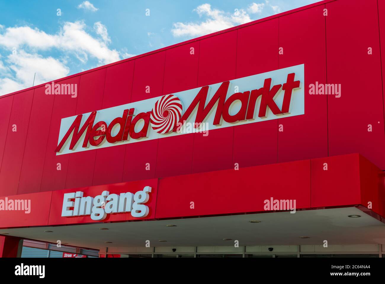 Media-Saturn Das Unternehmen fasst die ehemals eigenständigen Elektrohandelsketten Media Markt (Eigenschreibweise MediaMarkt) und Saturn (früher) Foto Stock