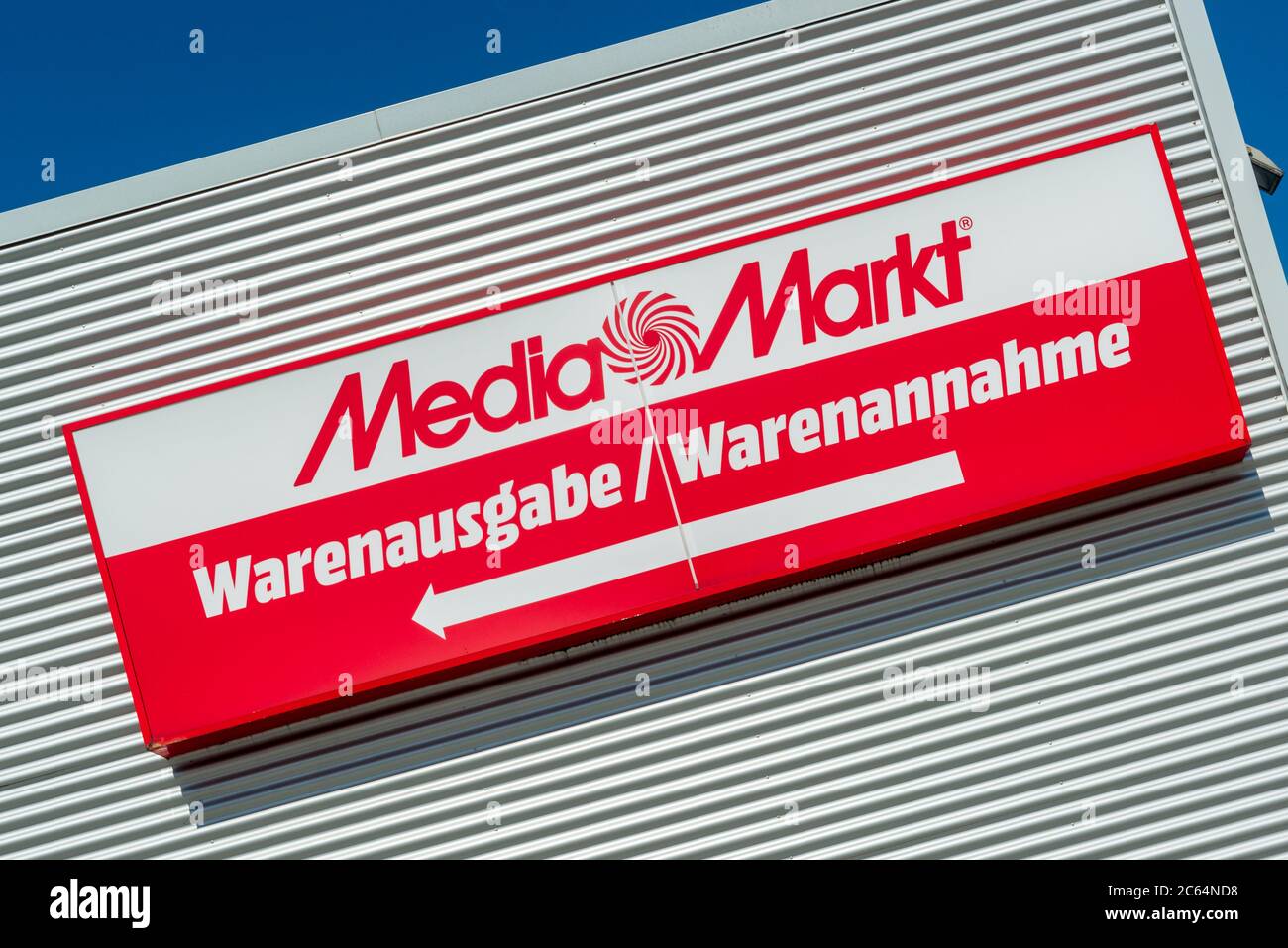 Media-Saturn Das Unternehmen fasst die ehemals eigenständigen Elektrohandelsketten Media Markt (Eigenschreibweise MediaMarkt) und Saturn (früher) Foto Stock