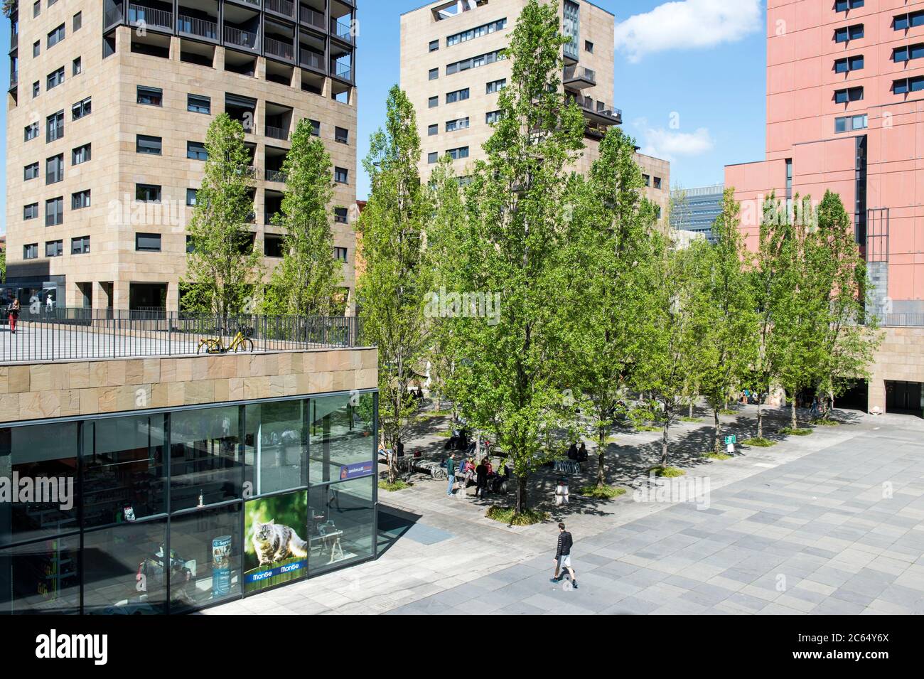 Italia, Lombardia, Milano, quartiere Bicocca, particolare dell'Università progettata da Vittorio Gregotti Foto Stock