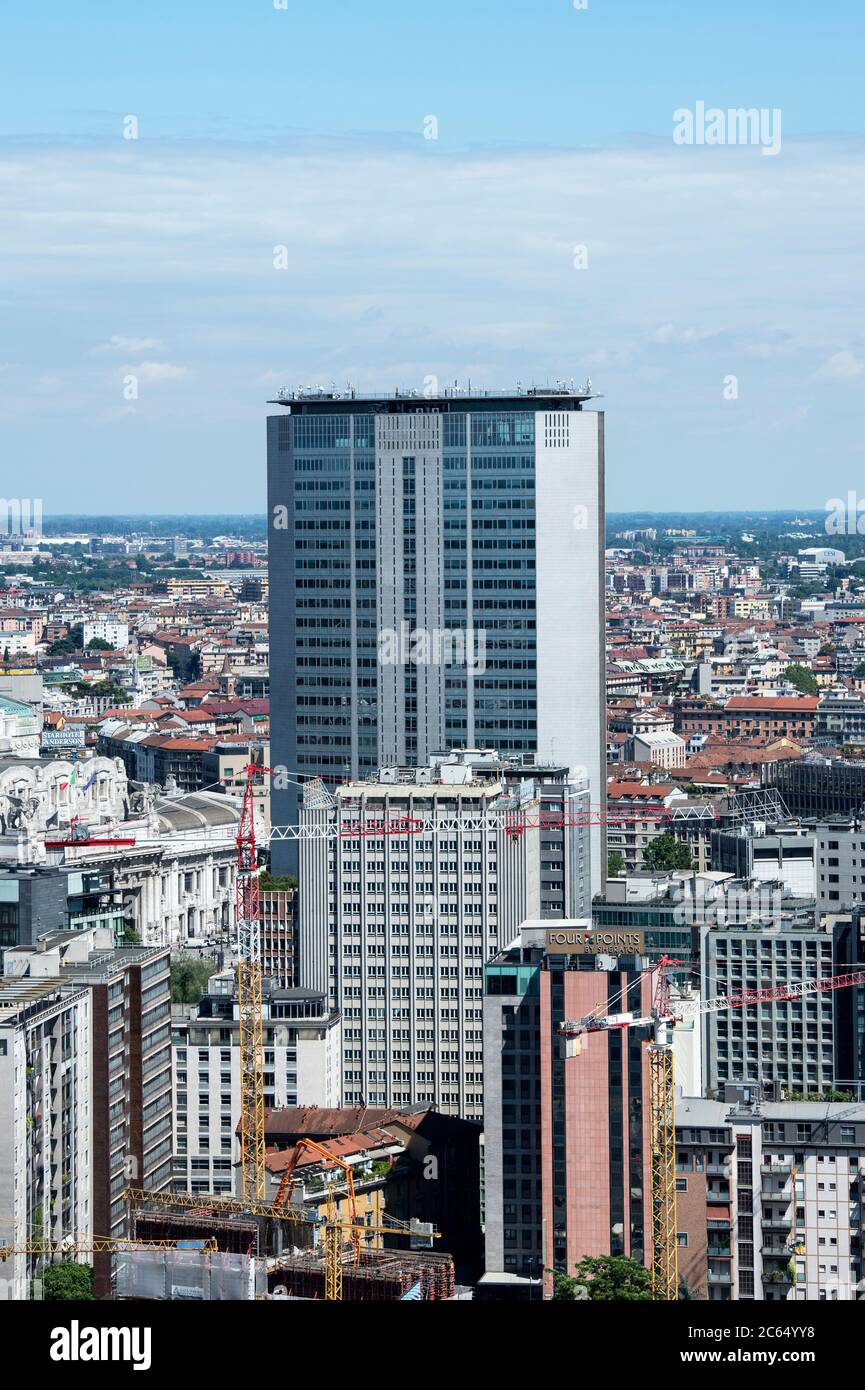 Italia, Lombardia, Milano, paesaggio urbano con grattacielo Pirelli Foto Stock