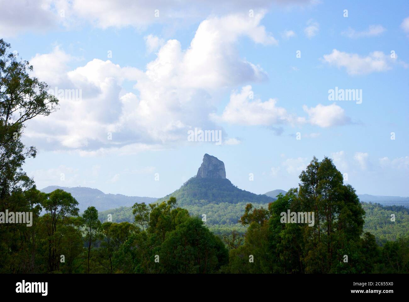 Monte Coonowrin Glasshouse Mountain Sunshine Coast Hinterland Queensland Australia Foto Stock