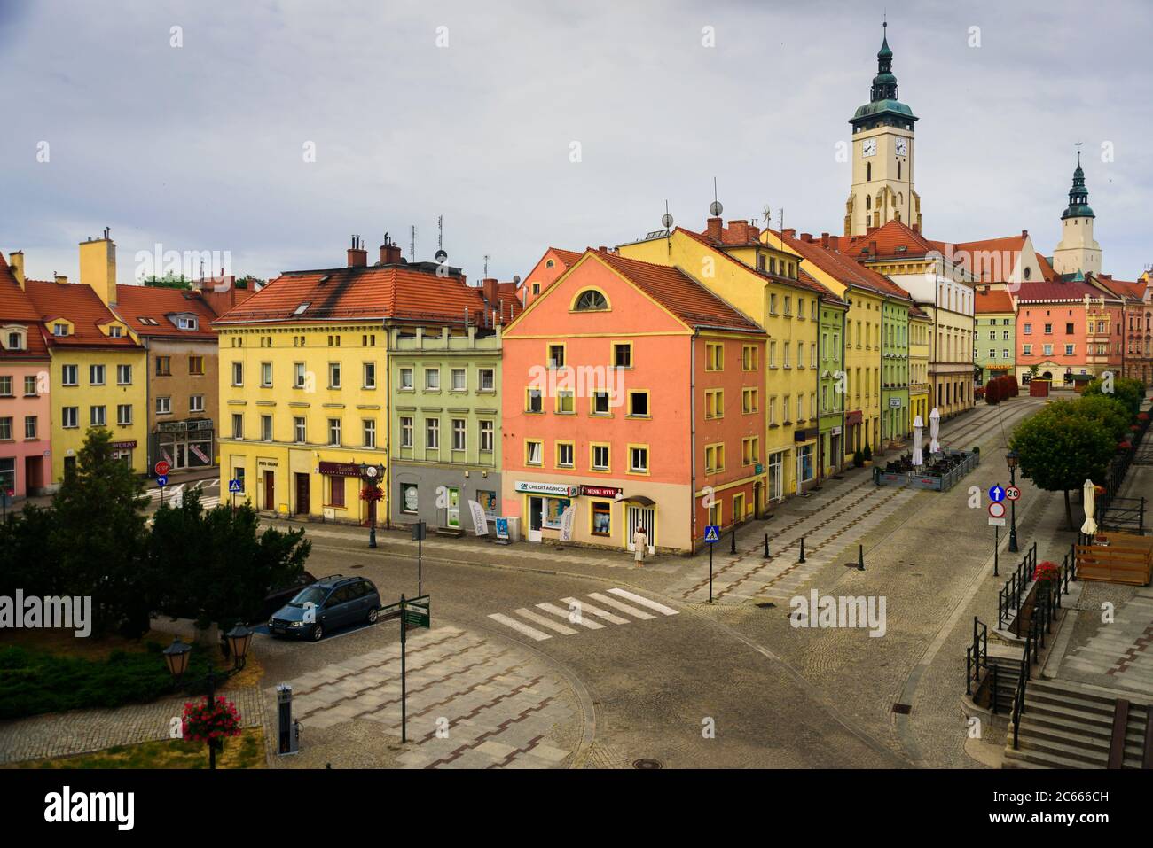 Zlotoryja, Polonia - 5 luglio 2020: Regione: Bassa Slesia. Vista dall'alto di piazza Rynek e della città vecchia Foto Stock