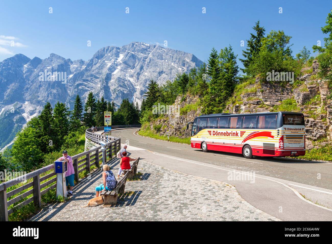 Rossfeld-Panoramastraße dietro Hoher Göll (2,522 m), a Berchtesgaden, Berchtesgadener Land, alta Baviera, Baviera, Germania meridionale, Germania, Europa Foto Stock