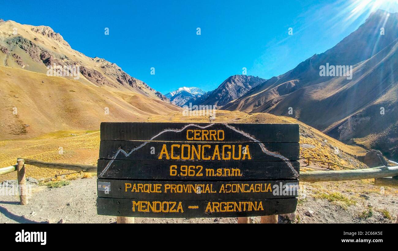 Vista sul monte Aconcagua, provincia di Mendoza, Argentina Foto Stock
