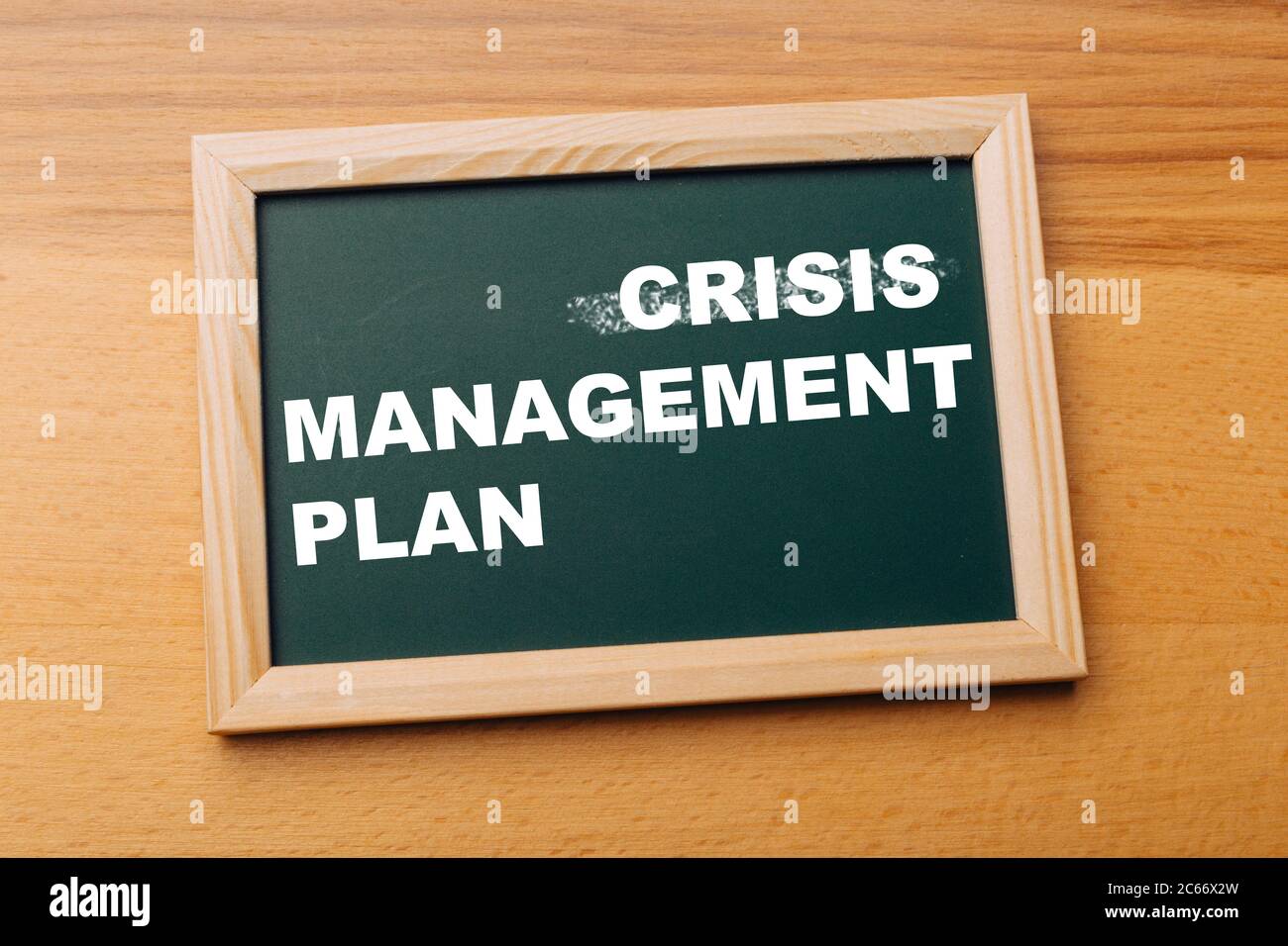 problemi l'economia globale e i mercati azionari, il concetto di crisi finanziaria. PIANO DI GESTIONE DELLE CRISI Foto Stock