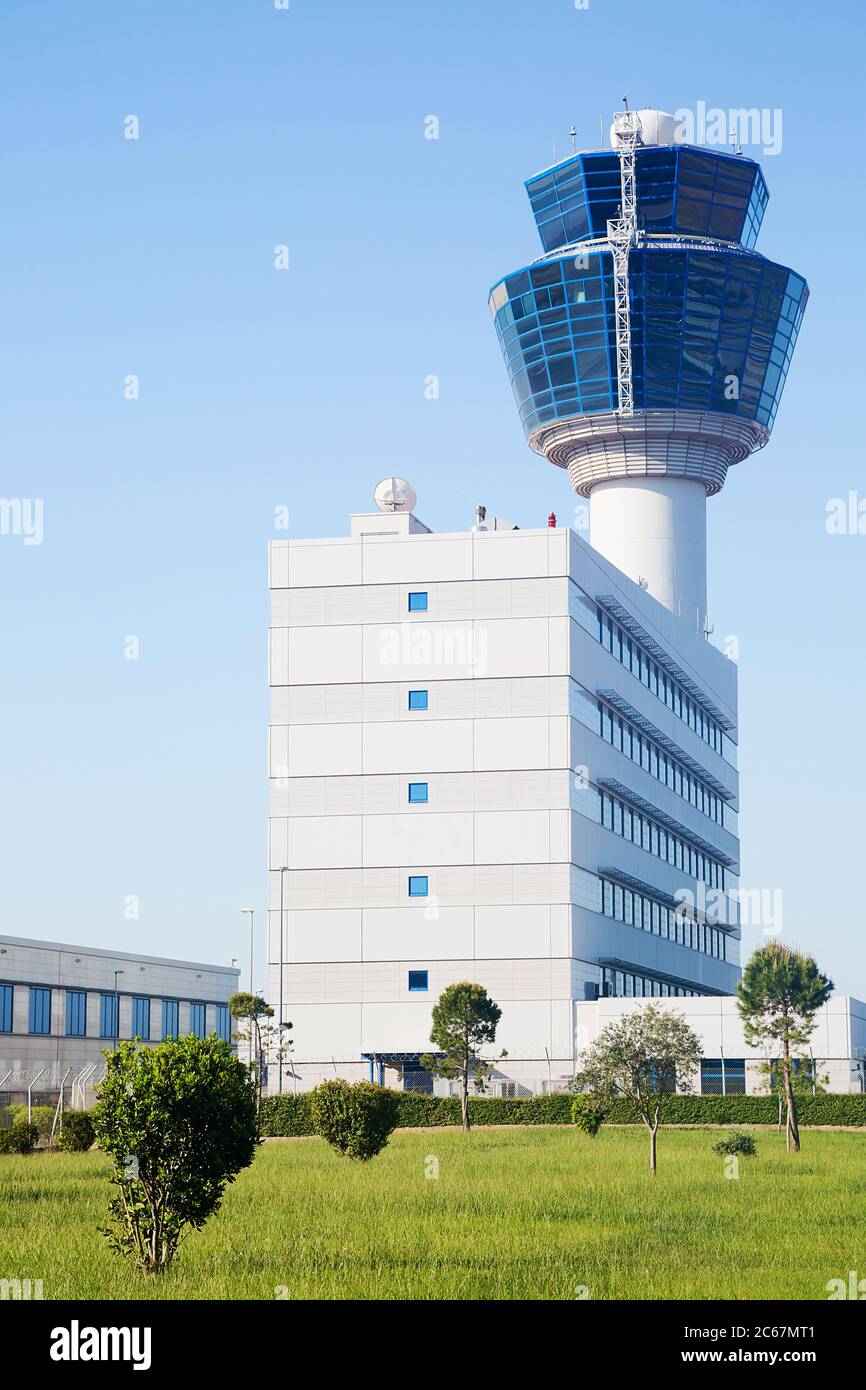 Torre di controllo del traffico aereo dell'aeroporto di Atene Foto Stock