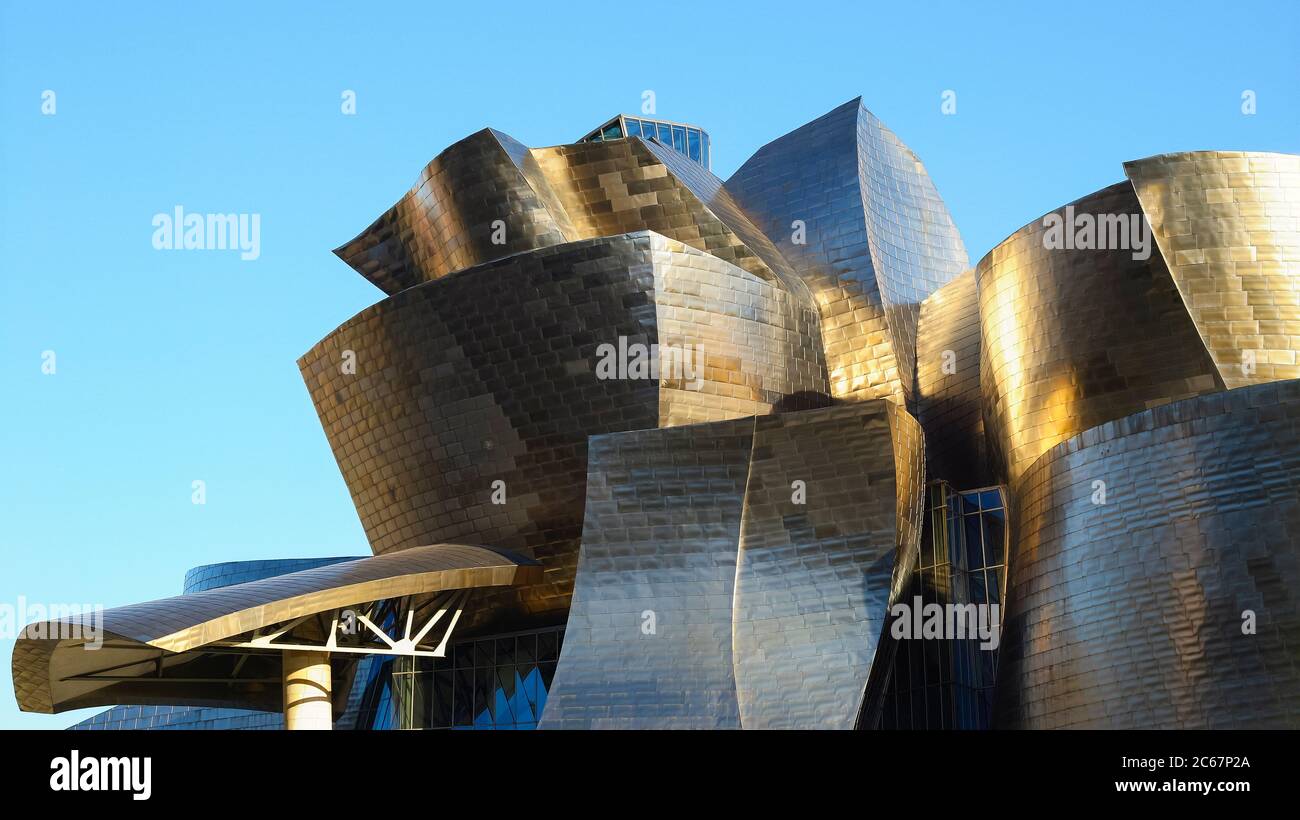 Vista del Museo Guggenheim, Bilbao, Spagna Foto Stock