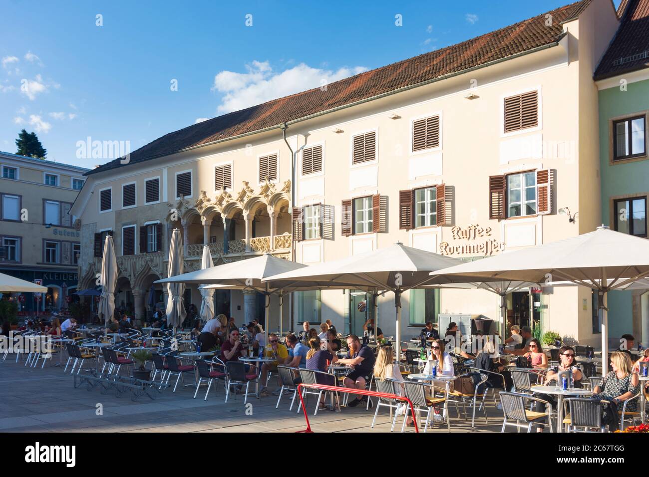 Bruck an der Mur: Piazza principale Koloman-Wallisch-Platz, casa Kornmesserhaus a Murau-Murtal, Steiermark, Stiria, Austria Foto Stock