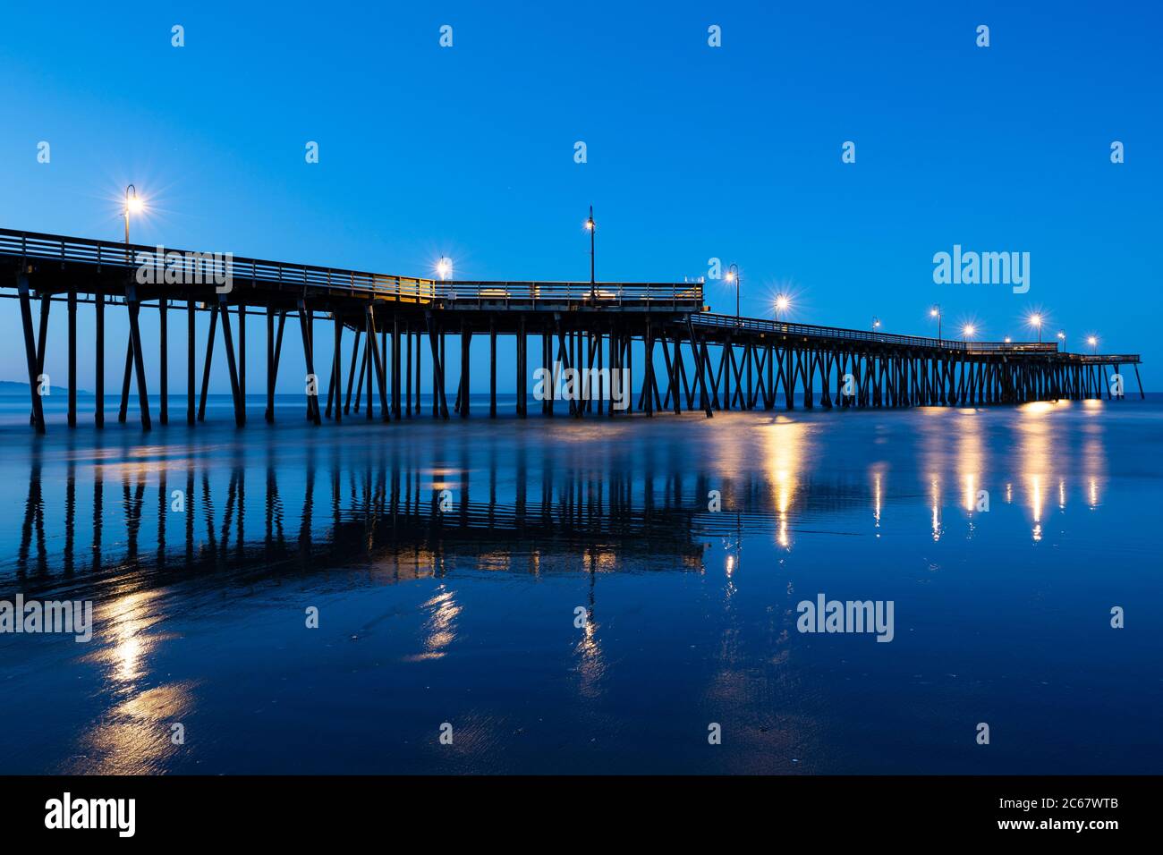 Molo di Pismo Beach al tramonto, California, USA Foto Stock