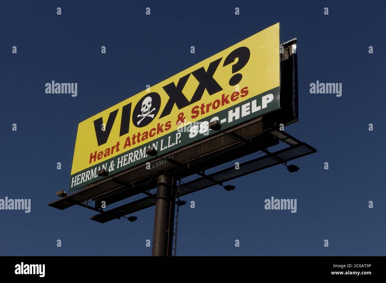 Corpus Christi, TX 07DEC04: Cartellone pubblicitario dello studio legale per le richieste mediche Vioxx. ©Bob Daemmrich Foto Stock