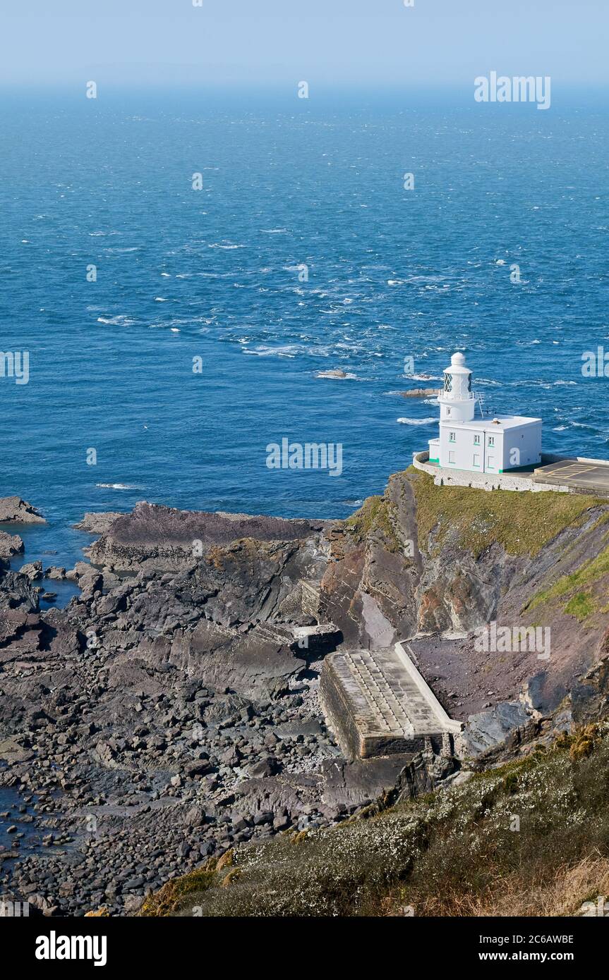 Faro di Hartland Point sulla costa nord del Devon, Regno Unito Foto Stock