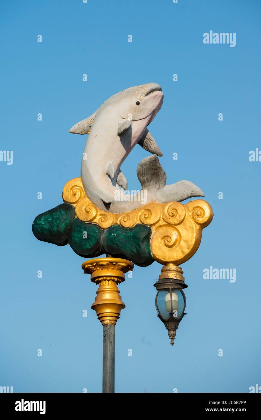 Una lanterna di un Catfish gigante Mekong nella città di Chiang Khong nella provincia di Chiang Rai in Thailandia. Thailandia, Chiang Khong, novembre 2019 Foto Stock