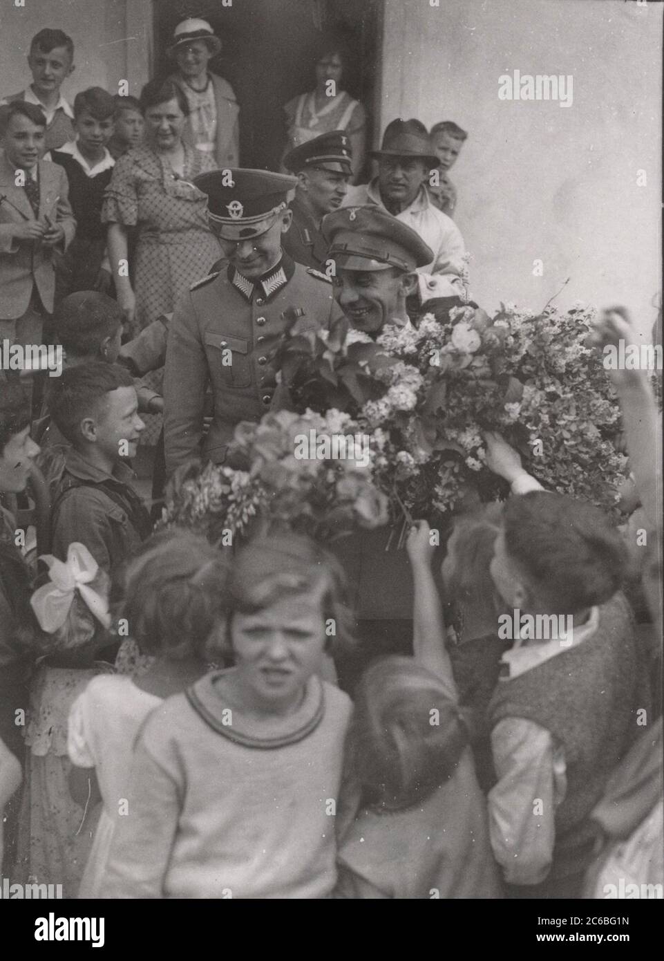 Goebbels con il bambino Heinrich Hoffmann Fotografie 1934 fotografo ufficiale di Adolf Hitler, e un politico e editore nazista, che era un membro del circolo intimo di Hitler. Foto Stock