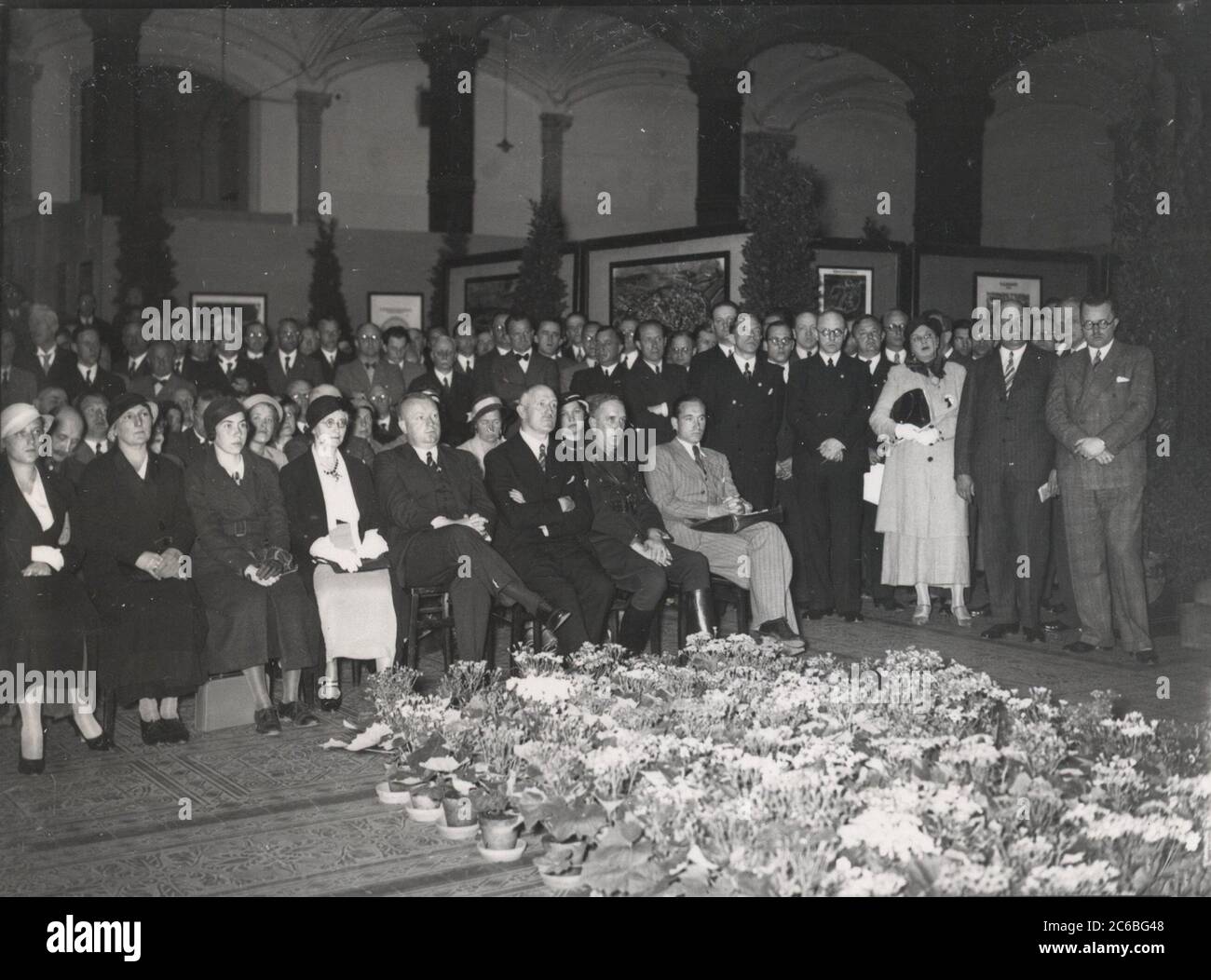 Heinrich Hoffmann fotografa 1934 il fotografo ufficiale di Adolf Hitler, e un politico e editore nazista, che era un membro del circolo intimo di Hitler. Foto Stock