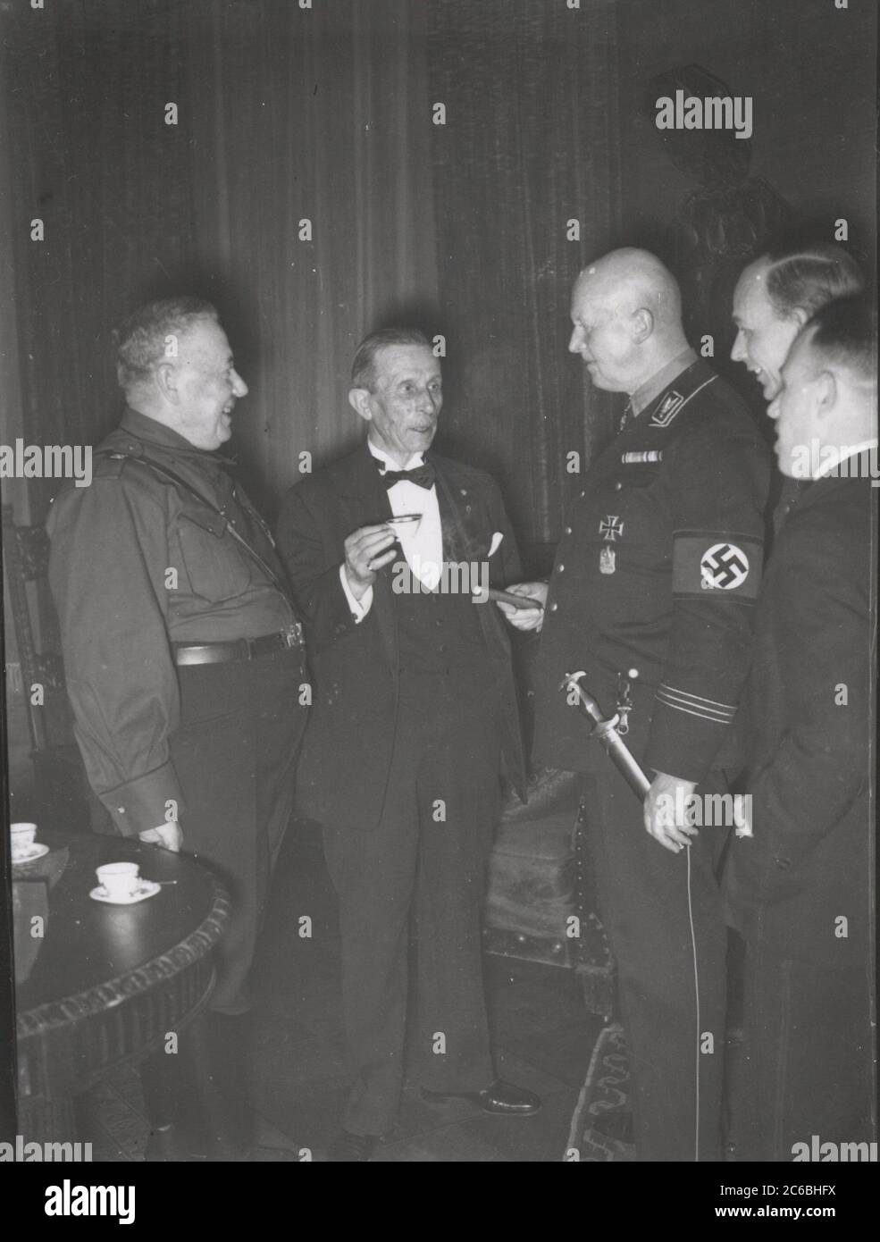 - Rosenberg Heinrich Hoffmann Fotografie 1934 fotografo ufficiale di Adolf Hitler, e un politico e editore nazista, che era un membro del circolo intimo di Hitler. Foto Stock