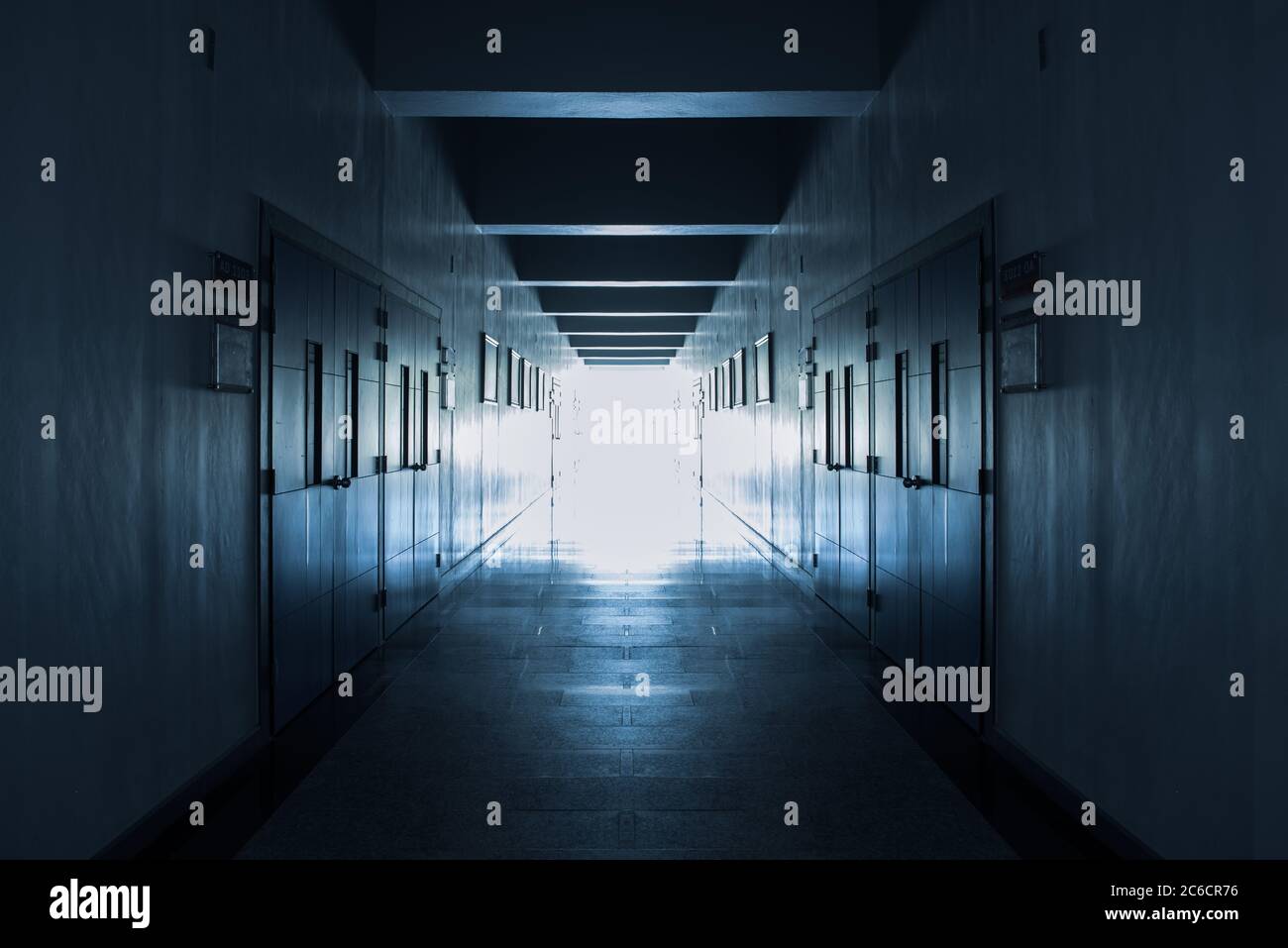 Percorso a piedi fino alla luce Foto Stock