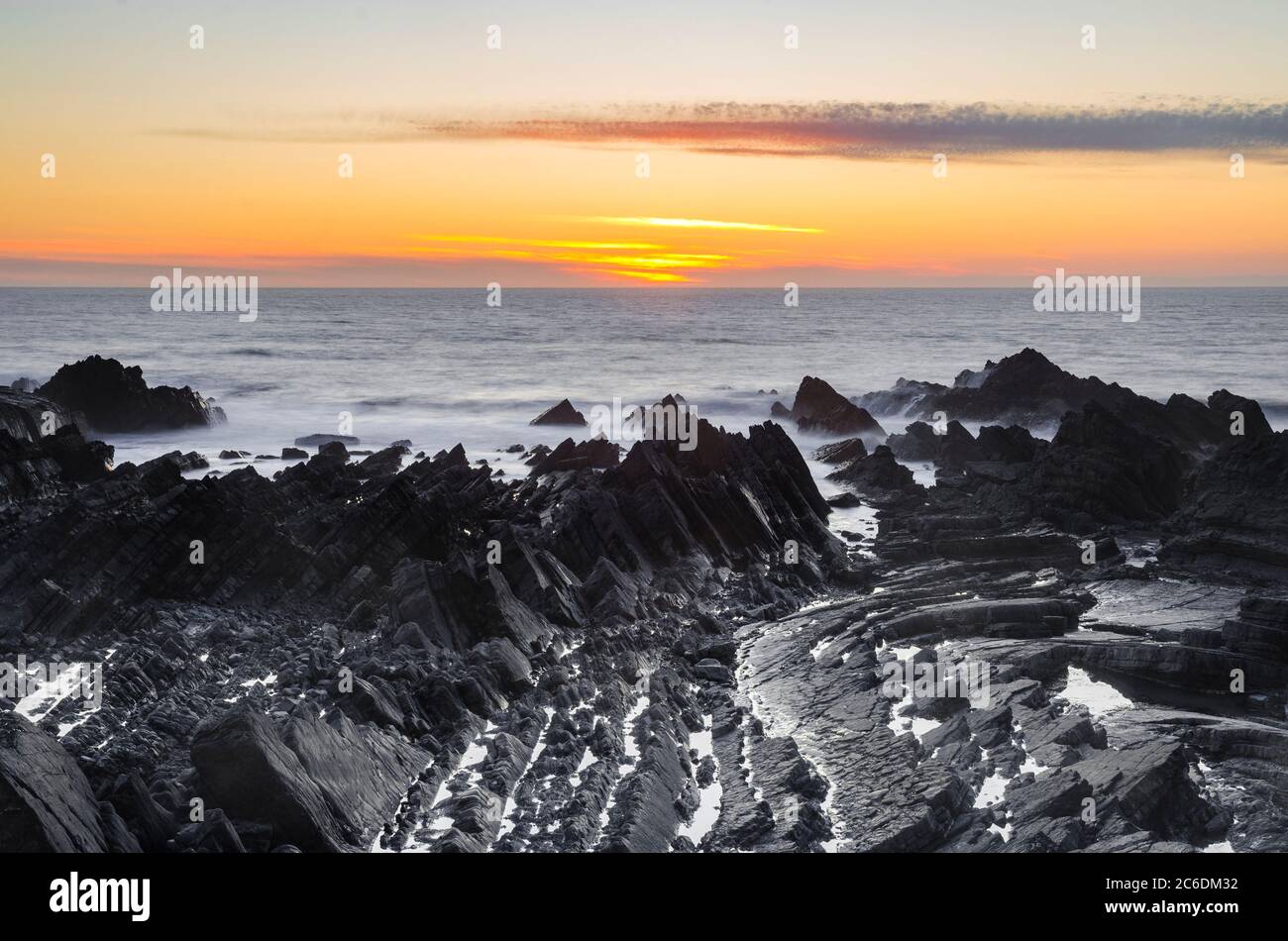 Tramonto da Hartland Quay - Hartland, Devon, Regno Unito Foto Stock
