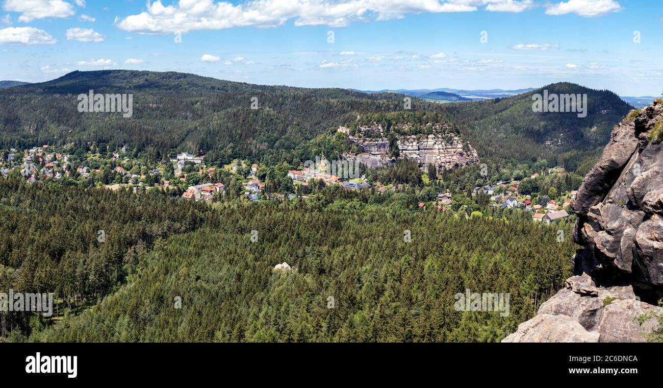 Panorama di Oybin nelle montagne Zittau Foto Stock