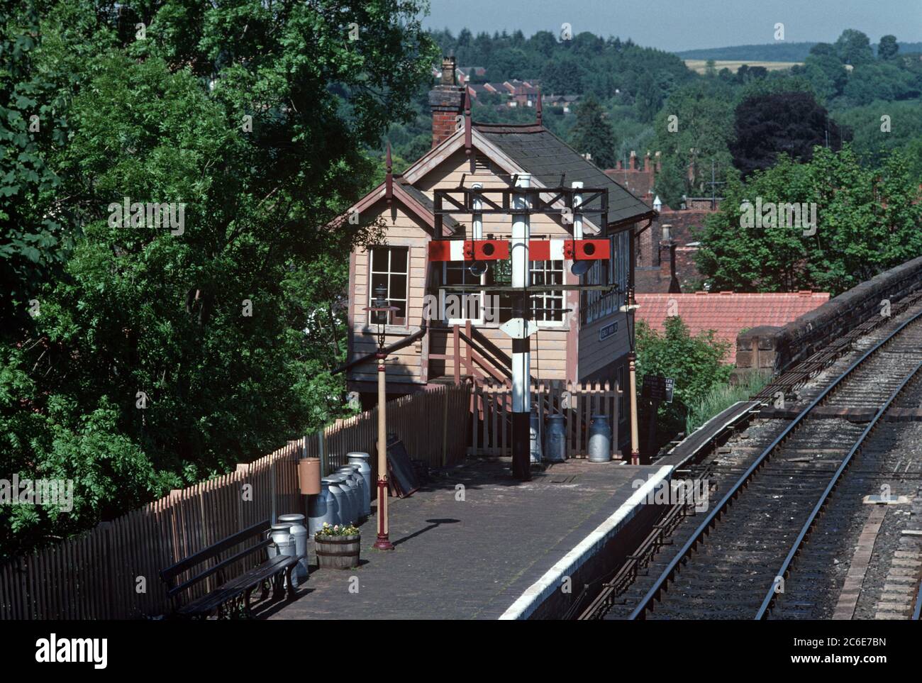 Scatola di segnale alla stazione di Bewdley sulla Severn Valley Heritage Railway, Shropshire & Worcester, Inghilterra Foto Stock