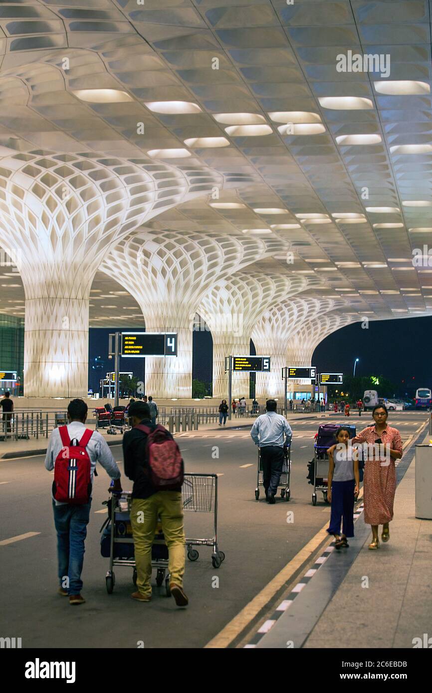 Nuovo edificio del terminal di Mumbai, Maharashtra, India Terminal 2, Aeroporto Internazionale di Mumbai, terminal internazionale chathrapati sidaji Foto Stock