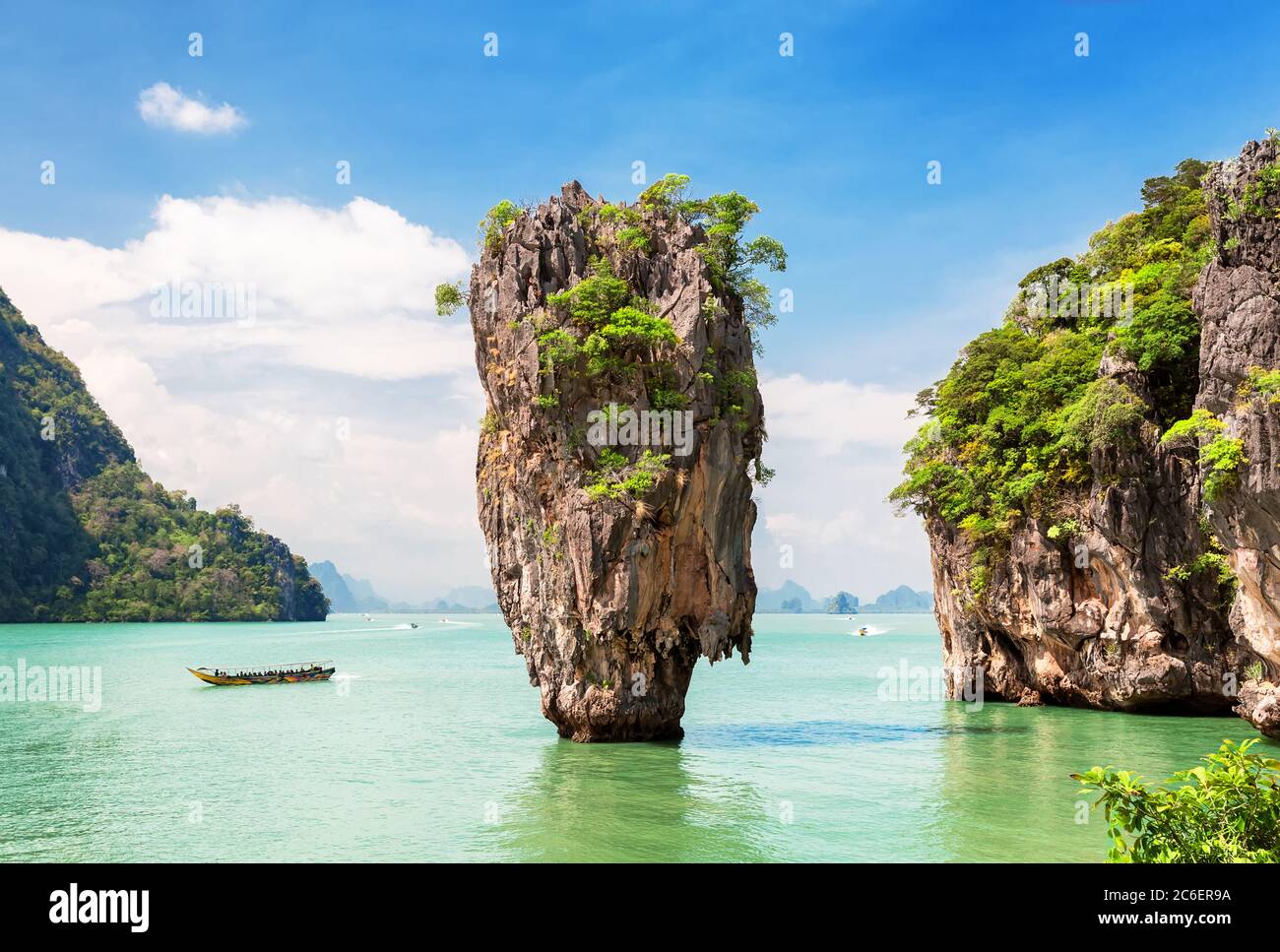 Famosa isola di James Bond vicino a Phuket in Thailandia Foto Stock