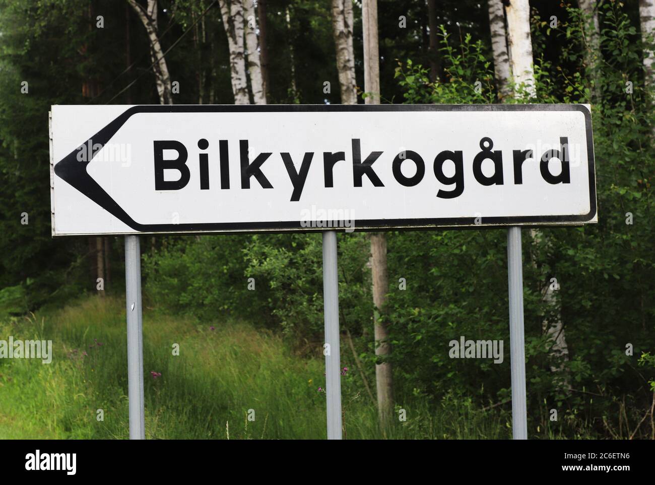 Cartello svedese cimitero auto. Foto Stock