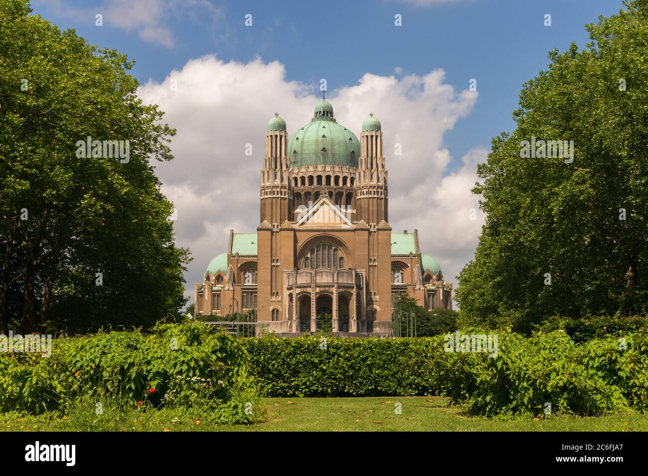 La Basilica Nazionale del Sacro cuore di Bruxelles si colloca al quinto posto tra le chiese più grandi del mondo. Foto Stock