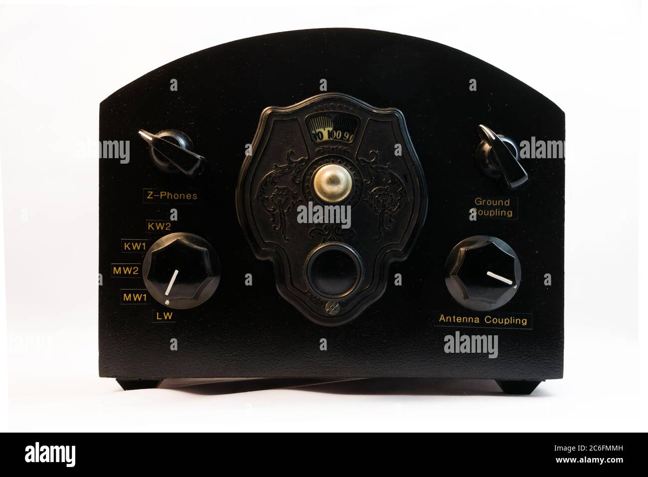 Vista di un semplice ricevitore radio a cristalli di Homebrew che copre cinque bande Foto Stock