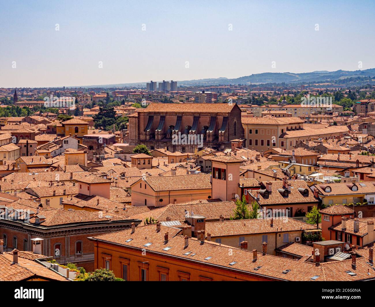 Veduta aerea di Aula Magna di Santa Lucia, antica chiesa oggi utilizzata dall'università. Bologna, Italia. Foto Stock