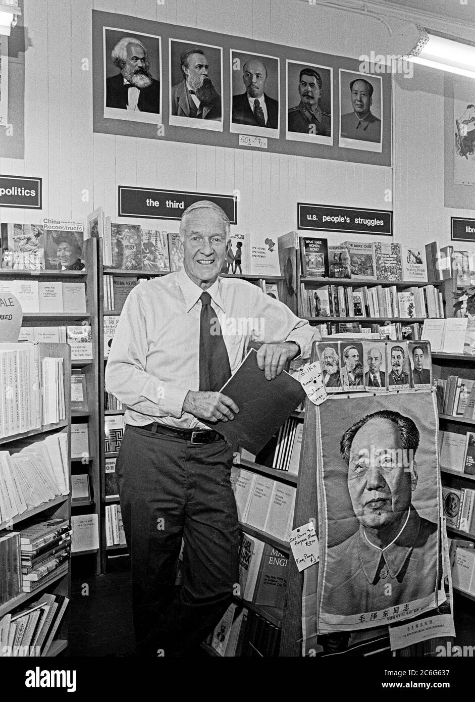 Henry Noyes fondatore di China Books a San Francisco, California, marzo 1978 Foto Stock