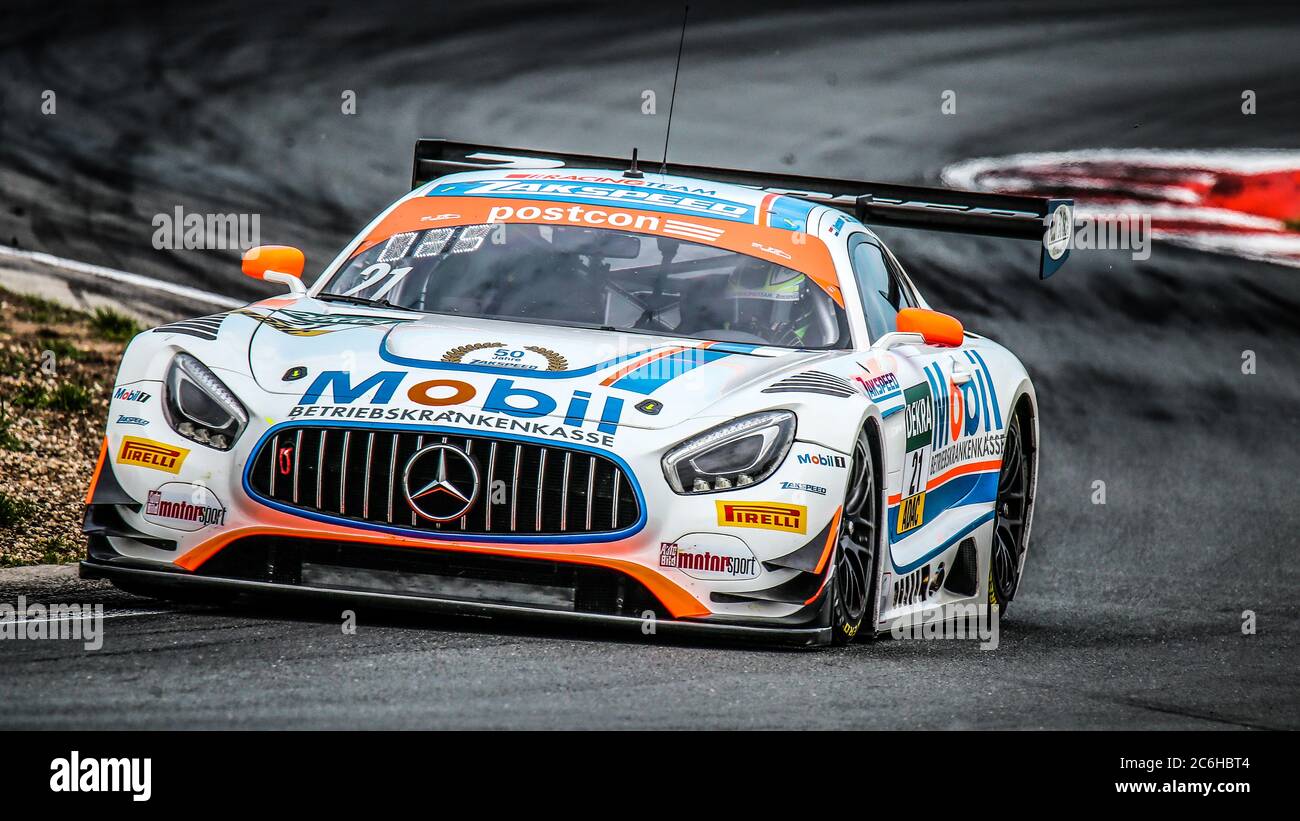 Oschersleben, Germania, 26 aprile 2019: Pilota svedese Jimmy Eriksson alla guida di una Mercedes-AMG GT3 durante una gara di auto GT MASTER Foto Stock