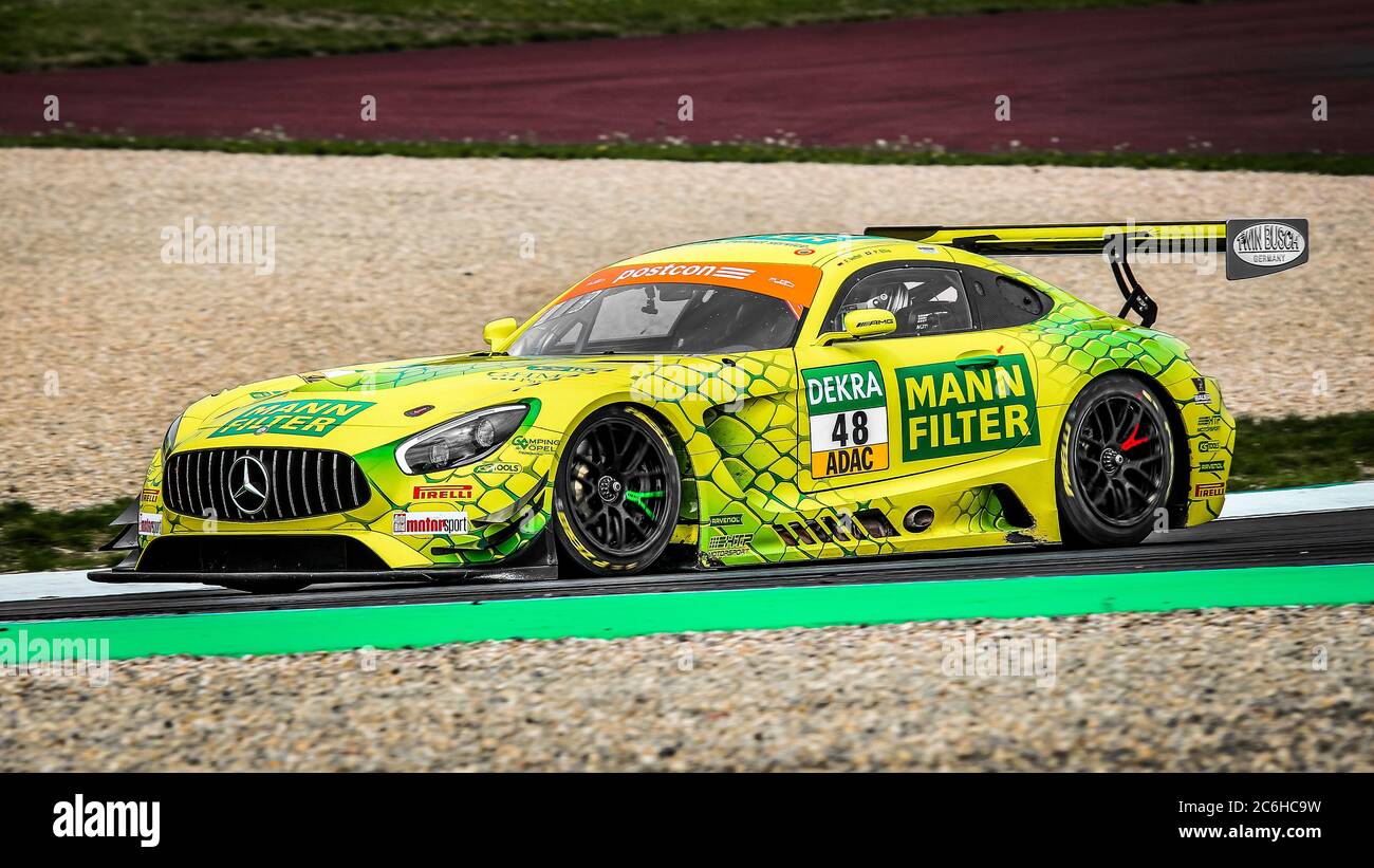 Oschersleben, Deutschland, 26 aprile 2019: Fabian Vettel guida una Mercedes-AMG GT3 durante una gara di auto GT MASTER alla Motorsport Arena di Oschersleben. Foto Stock