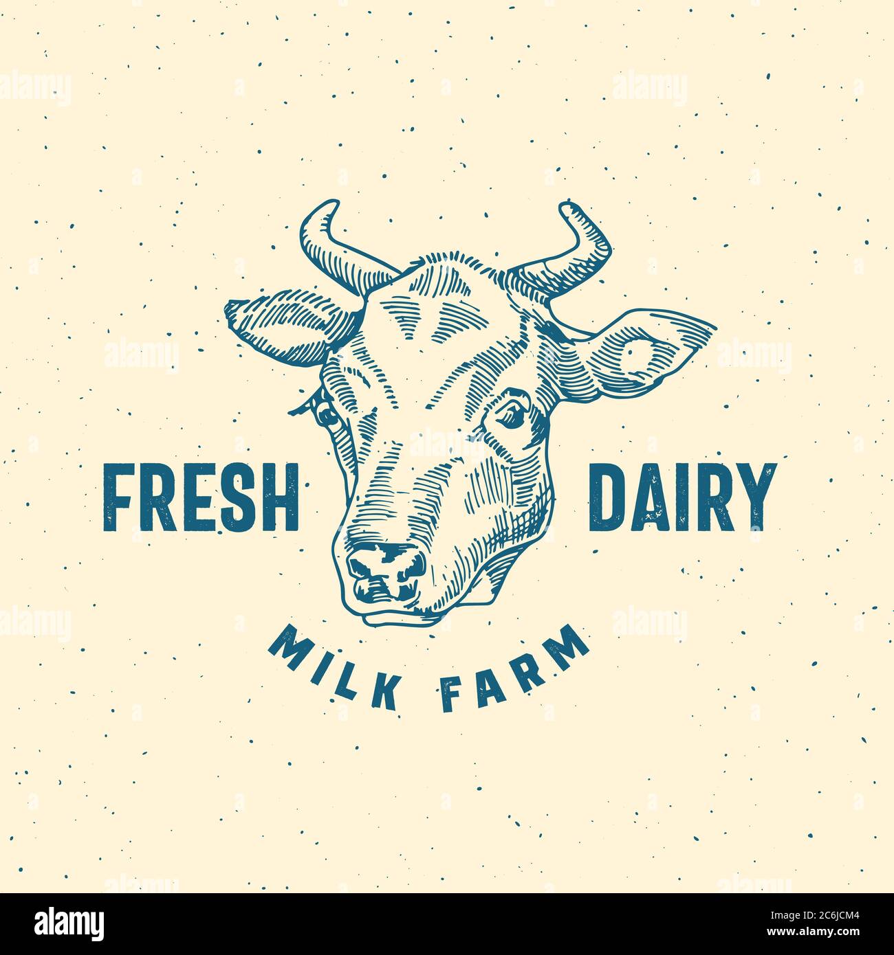 Simbolo, simbolo o modello logo per la produzione di latte fresco per aziende lattiero-casearie. Sillhouette con faccia a mucca disegnata a mano con tipografia retro. Emblema contadino d'epoca. Illustrazione Vettoriale