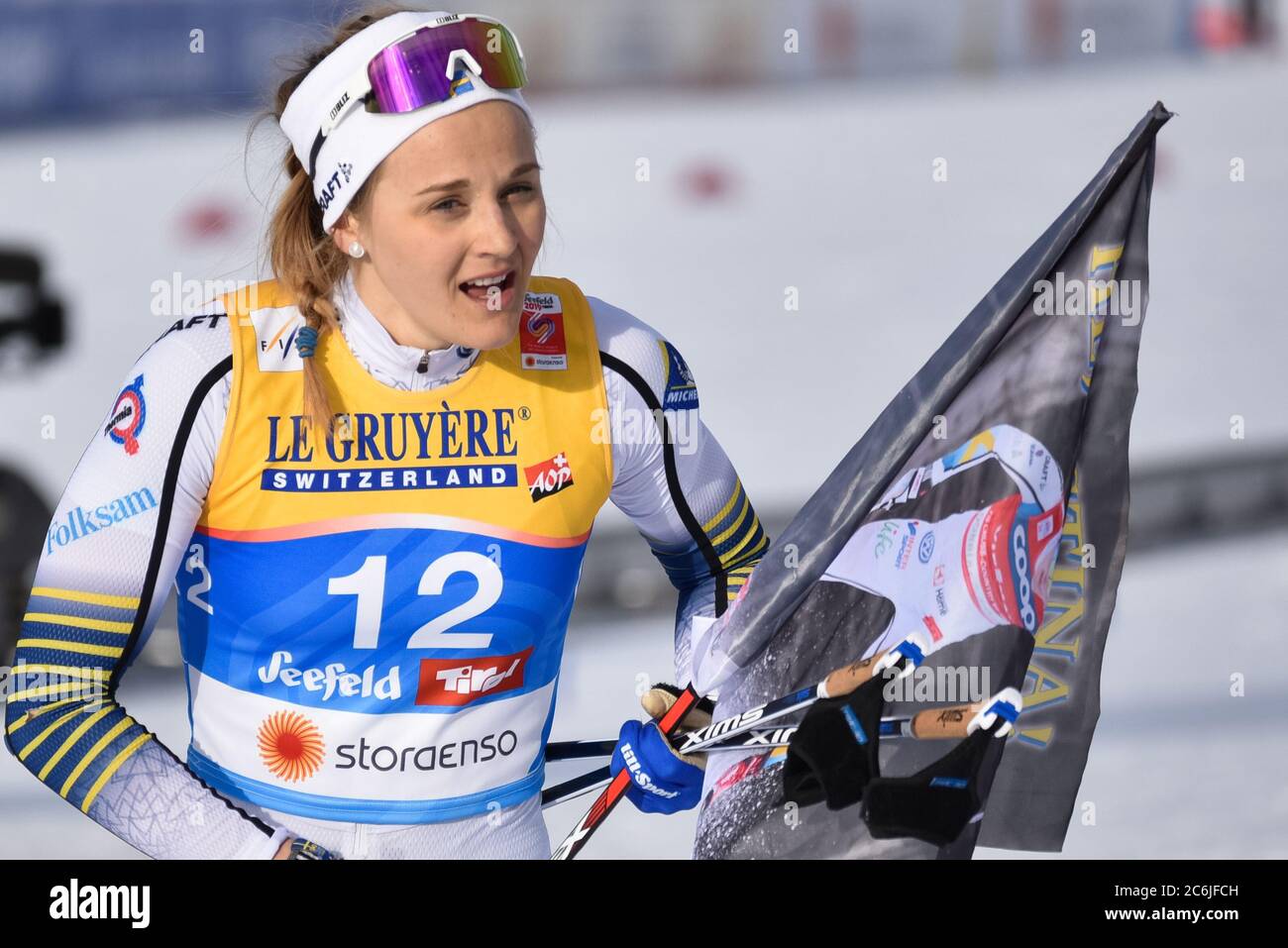 La svedese Stina Nilsson dopo aver concluso il secondo in volata ai Campionati mondiali di sci nordico FIS 2019, Seefeld, Austria. Foto Stock