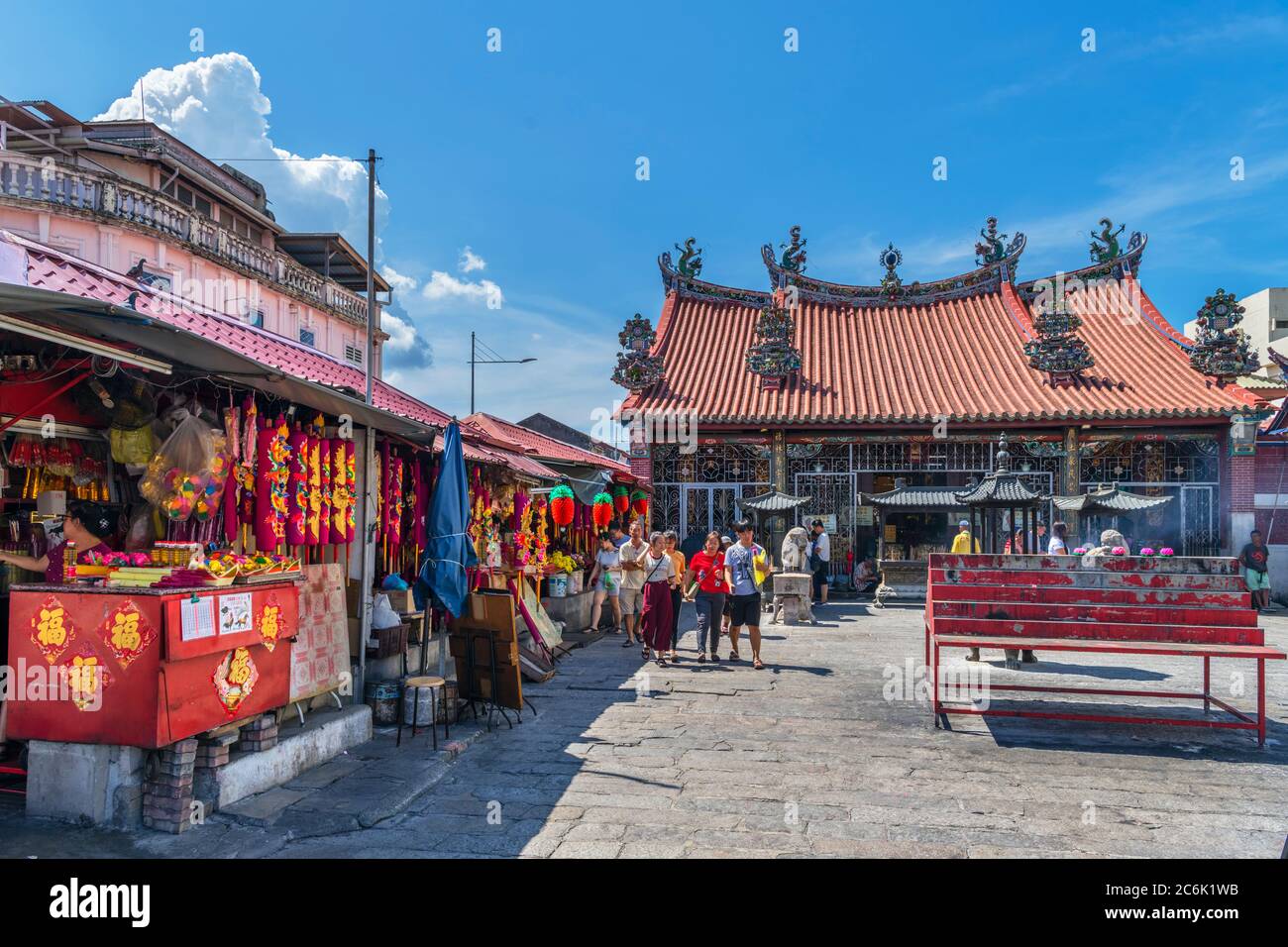 Dea del Tempio della Misericordia (Kuan Yin Teng), quartiere coloniale, George Town, Penang, Malesia Foto Stock