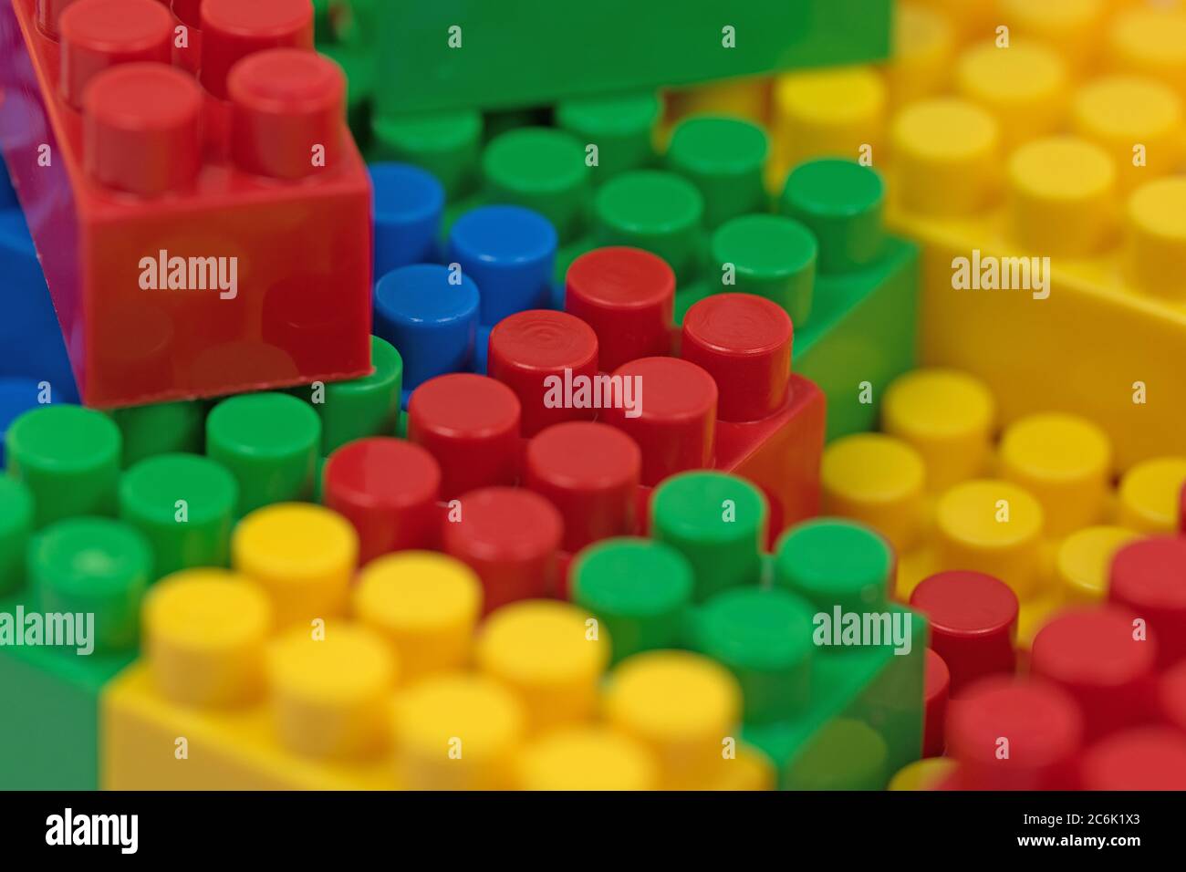 Molti blocchi colorati di plastica Foto Stock