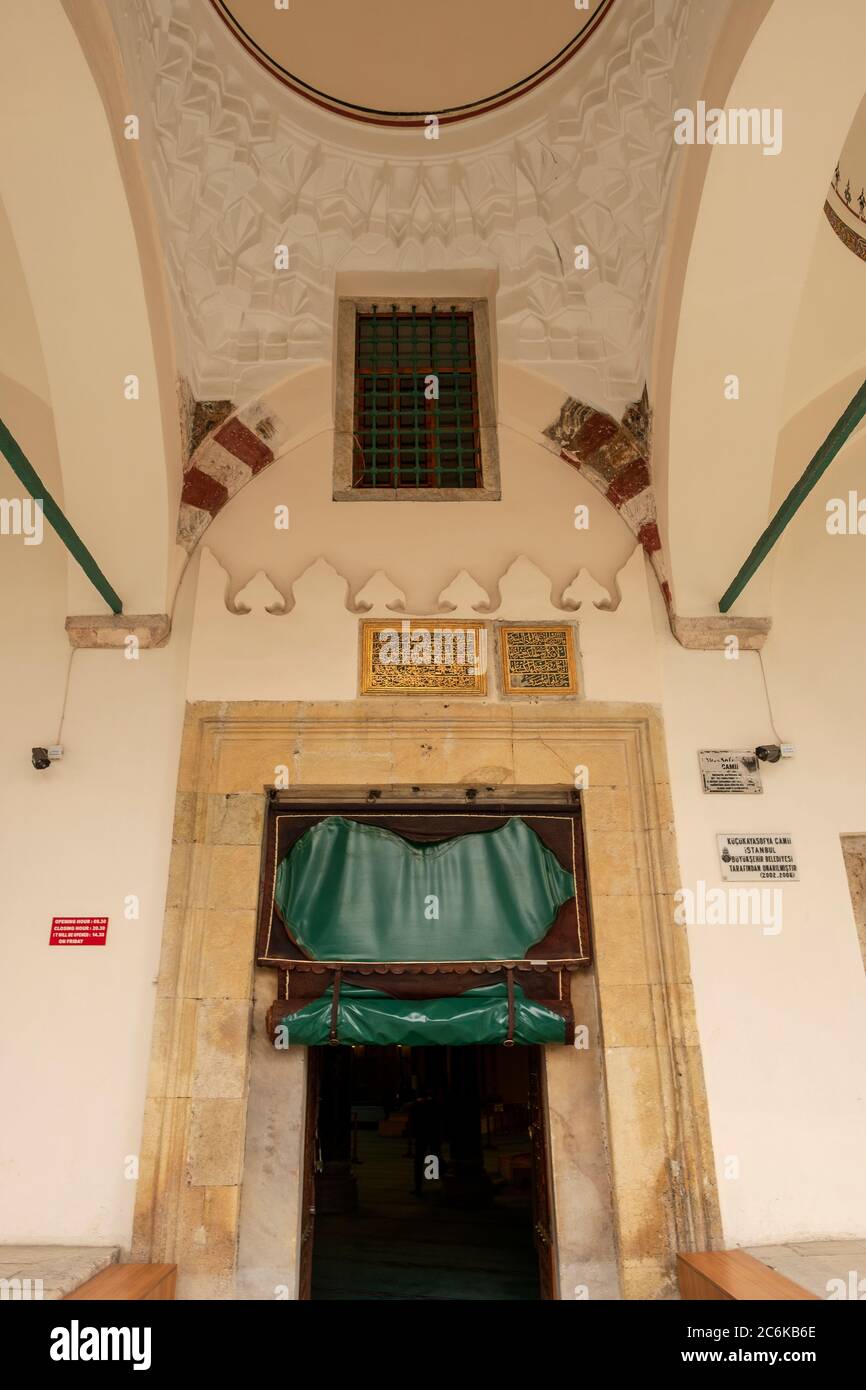 Piccola Hagia Sophia è una ex chiesa ortodossa orientale dedicata ai Santi Sergio e Bacco a Costantinopoli, convertita in una moschea durante il Foto Stock