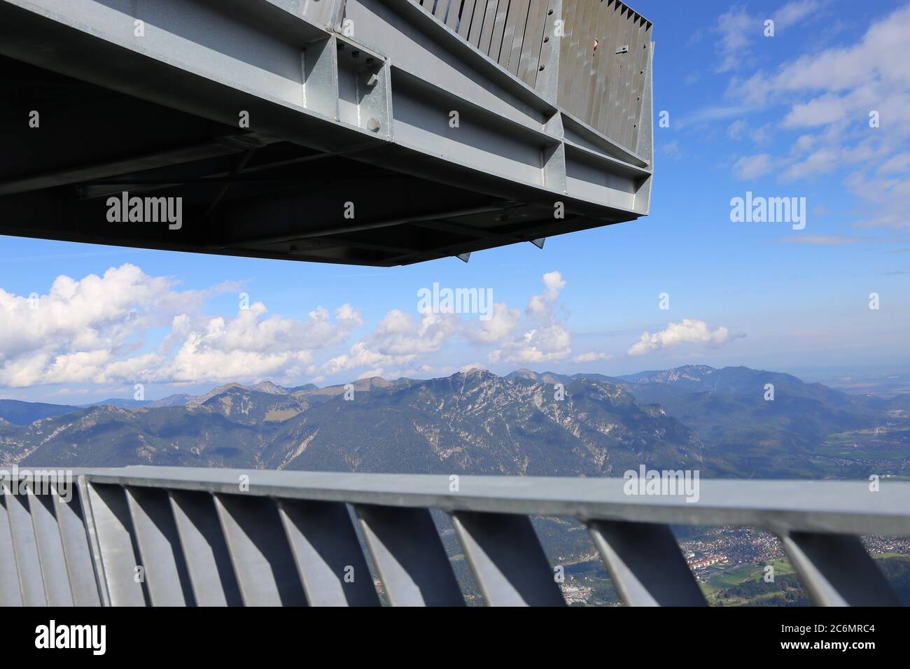 Piattaforma di osservazione alla stazione di montagna Alpspitze, Garmisch-Partenkirchen, Baviera, Germania Foto Stock