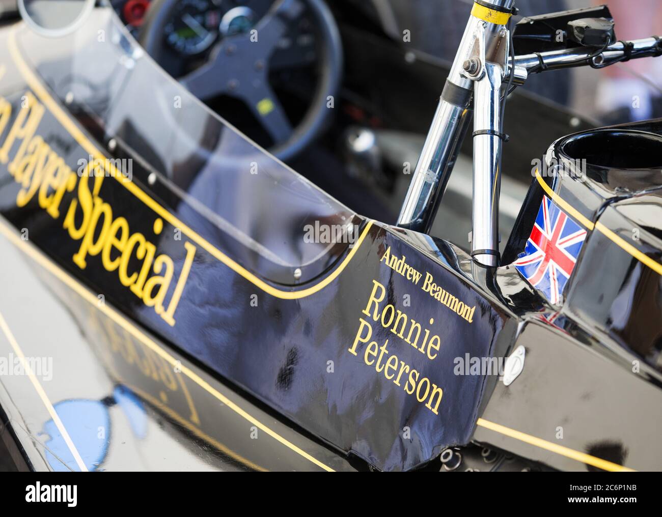 Örebro, Svezia 2016-09-10 Lotus 76, guidato da Ronnie Peterson, durante la giornata di gara di Örebro. Foto Gippe Gustafsson Foto Stock