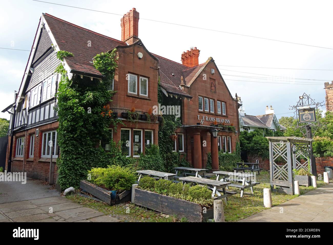 The Rams Head Inn, Church Lane, Grappenhall Village, Warrington, Cheshire, Inghilterra, Regno Unito, WA4 3EP Foto Stock