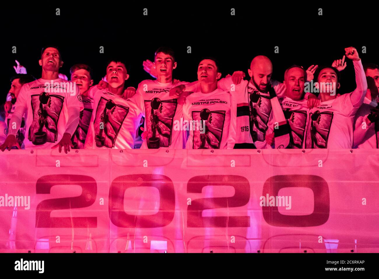 Varsavia, Polonia. 11 Luglio 2020. I calciatori di Legia Varsavia si celebrano dopo aver vinto il 14° titolo del Campionato Polacco (Lega Polacca Ekstraklasa) nella storia. Credit: SOPA Images Limited/Alamy Live News Foto Stock