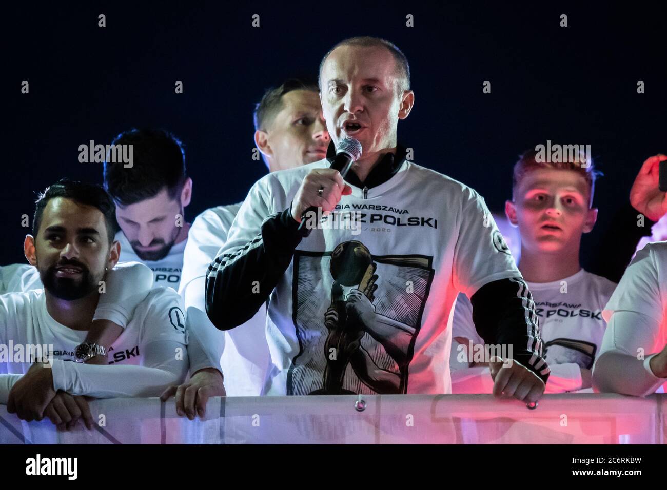 Varsavia, Polonia. 11 Luglio 2020. Aleksandar Vukovic allenatore della squadra di calcio Legia Varsavia parla durante la celebrazione. Legia Warsaw ha vinto il 14° Campionato Polacco (Lega Polacca Ekstraklasa) nella storia. Credit: SOPA Images Limited/Alamy Live News Foto Stock