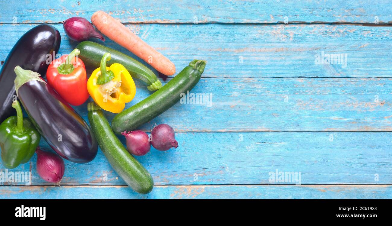 Verdure, cibo sano, piatto, alimentazione sana, concetto di dieta, spazio libero di copia Foto Stock