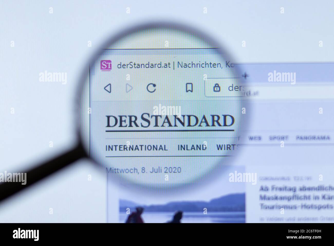 Mosca, Russia - 1 giugno 2020: Sito DerStandard con logo , Editoriale illustrativo Foto Stock