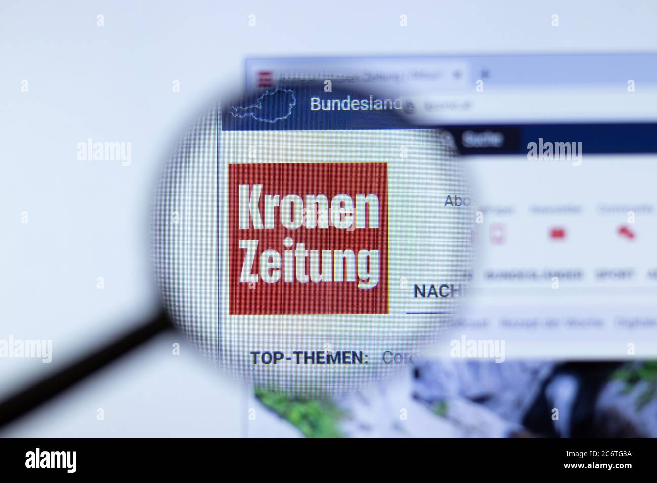 Mosca, Russia - 1 Giugno 2020: Sito web Krone con logo , Editoriale illustrativo Foto Stock