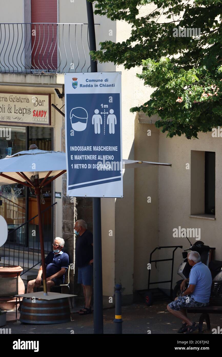 Regione del Chianti - Toscana - Italia - Covid 19 cartello precauzioni in Toscana. Informazioni generali sul pubblico su come prevenire la diffusione di Coronavirus. Foto Stock