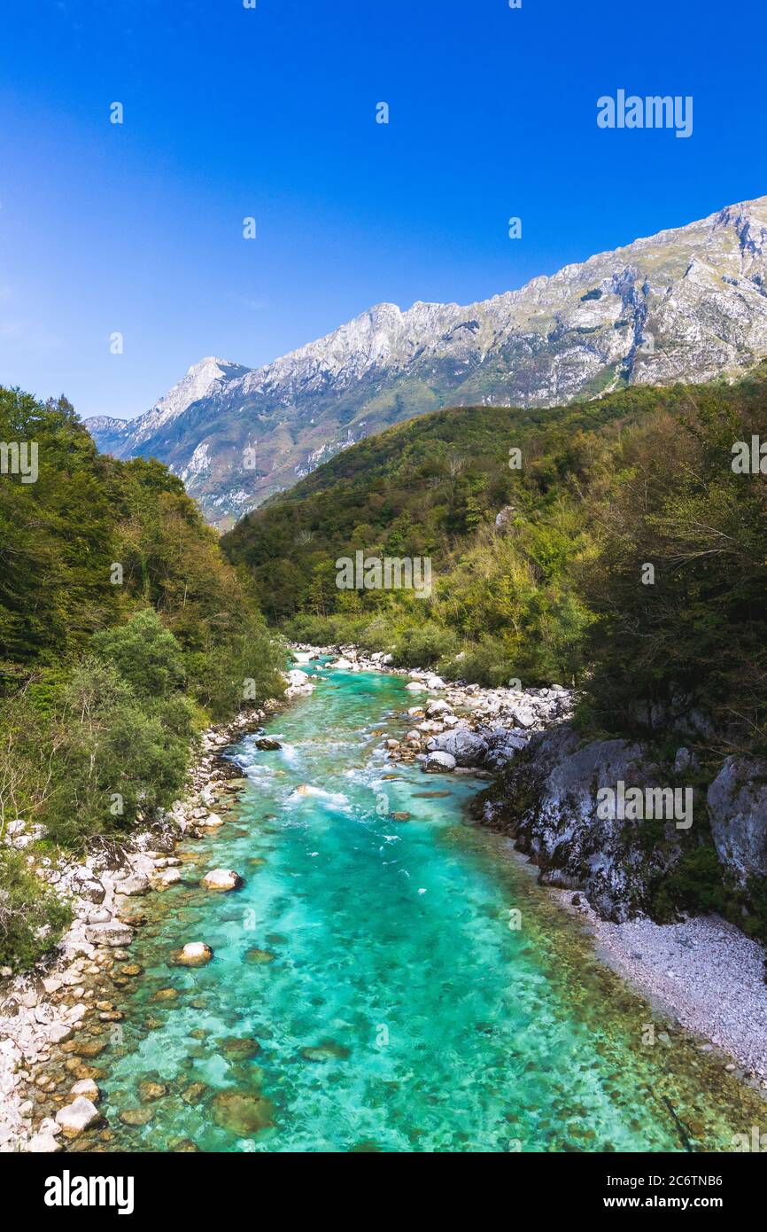 Turchese Soča fiume Slovenia montagne alpi Foto Stock
