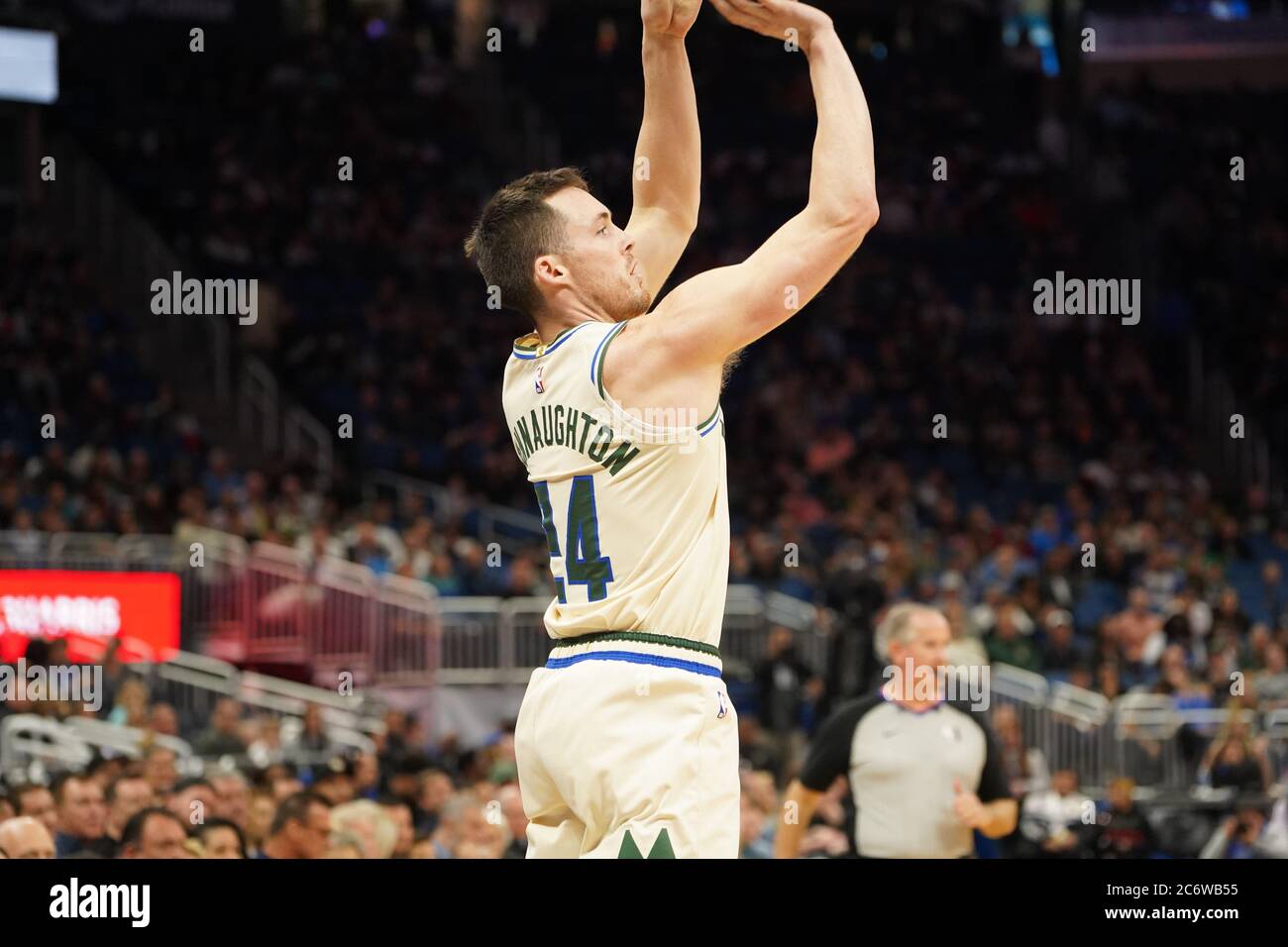 Orlando Magic ospita i Milwaukee Bucks all'Amway di Orlando, Florida, sabato 8 febbraio 2020. Foto: Marty Jean-Louis Foto Stock