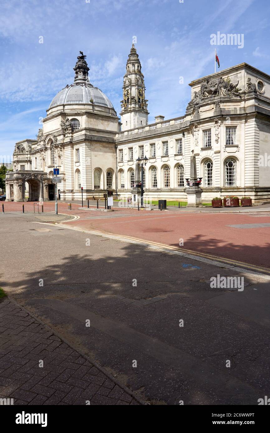 Municipio di Cardiff, Cathays Park, Cardiff, Galles del Sud Foto Stock